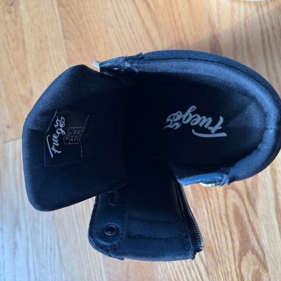 Fuego Wedge Dance Sneakers - Picture 7 of 11